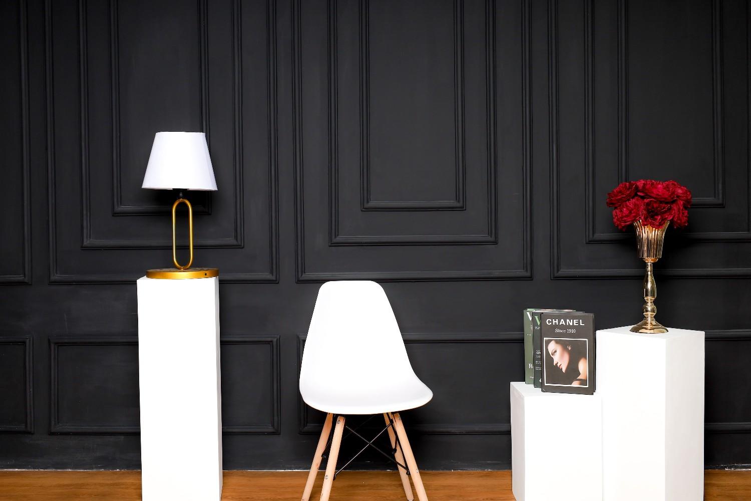 Queen Studio Background