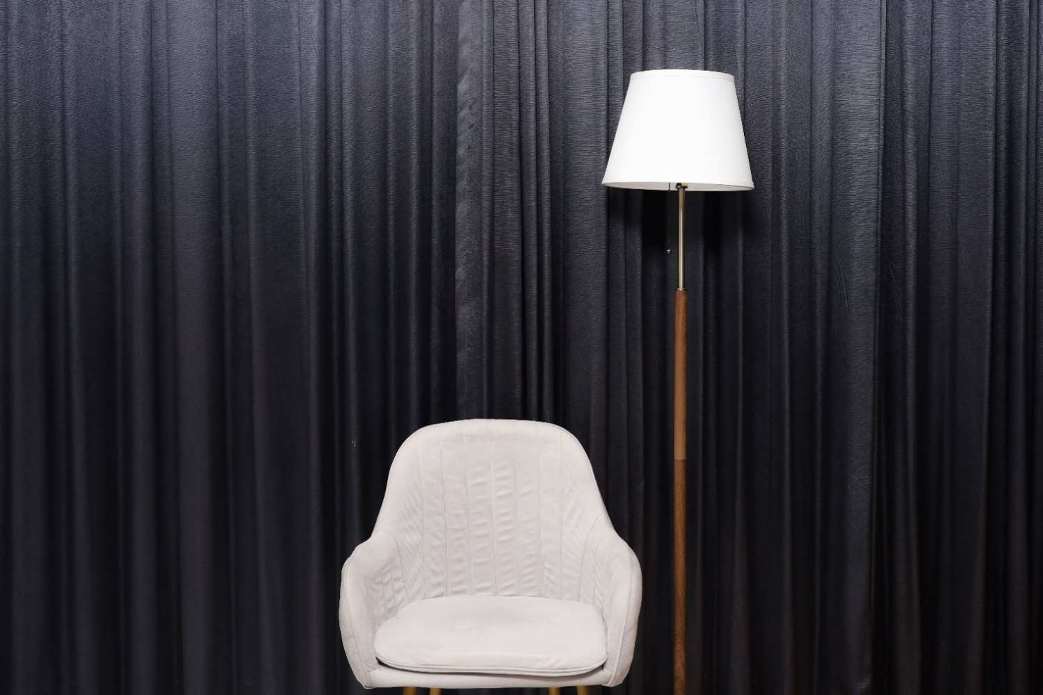 Queen Studio Background